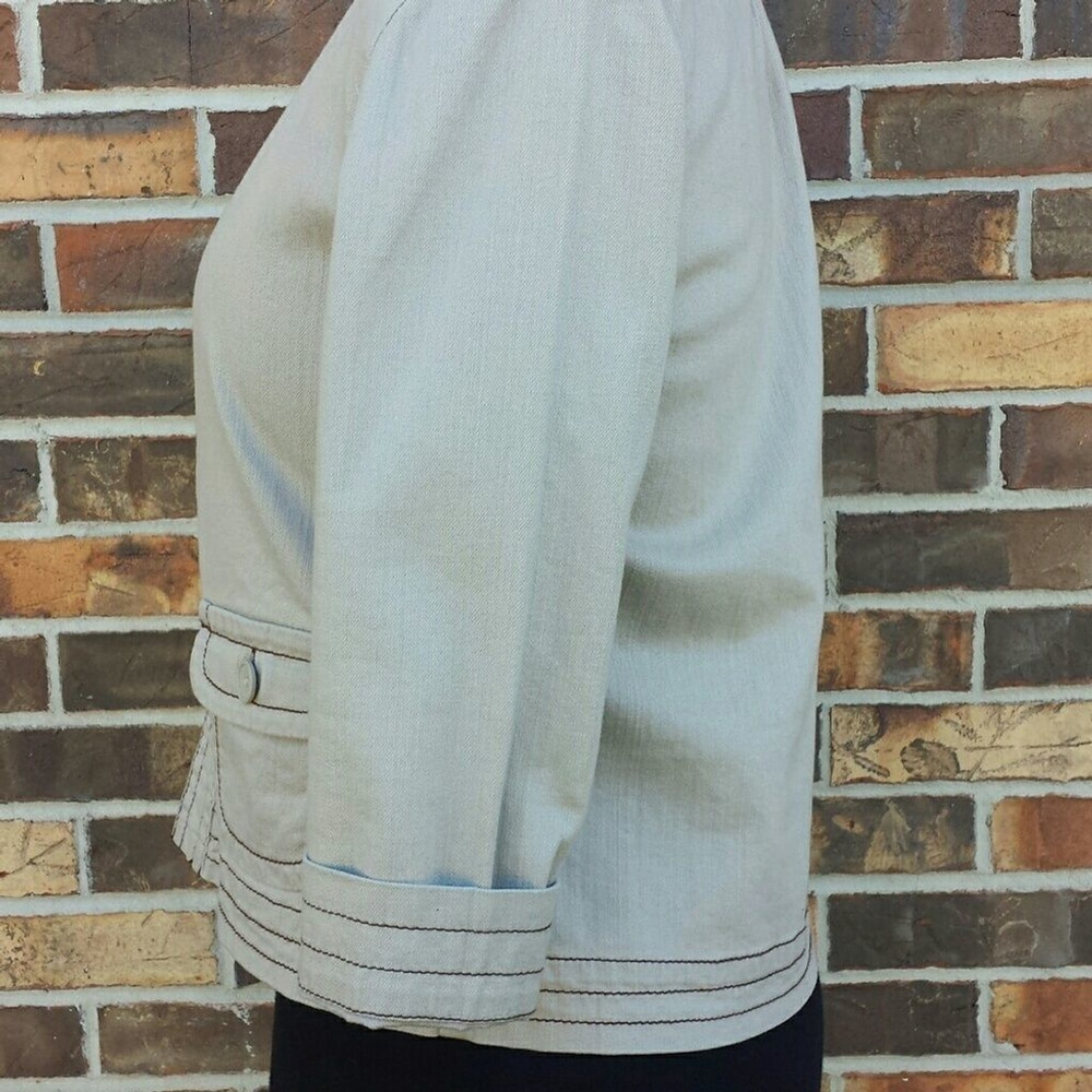 90s Vintage Chico's Platinum Khaki Button Up Cropped Lightweight Utility Jacket - Picture 4 of 8